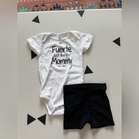 American Apparel|Baby girl summer outfit,white bodysuit•bilingual• & biker short - Picture 2 of 4